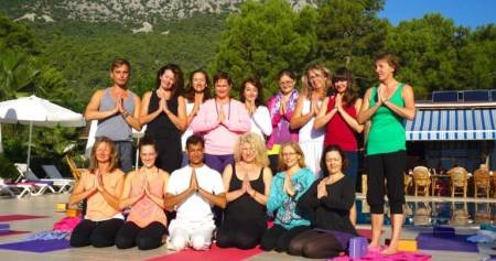 Yoga-retreat-in-goa-india-768x406